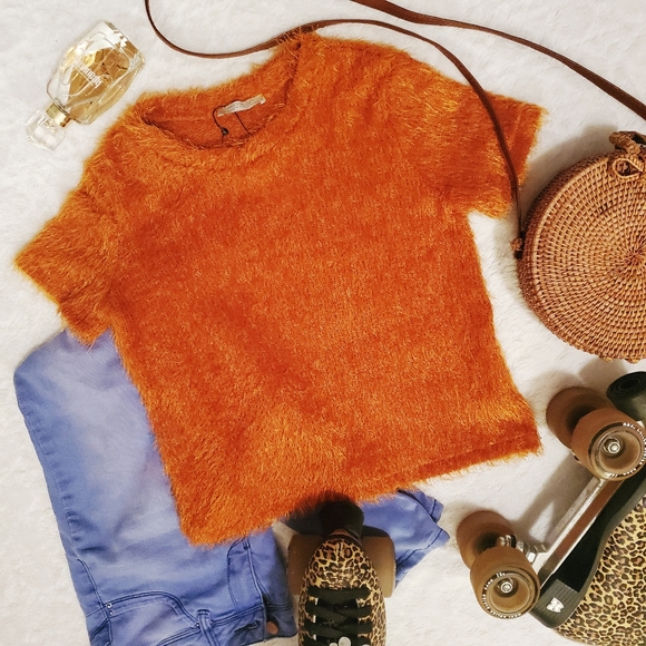 Zara Tops - NEW | Zara Trafaluc | Fuzzy Semi-Crop Top